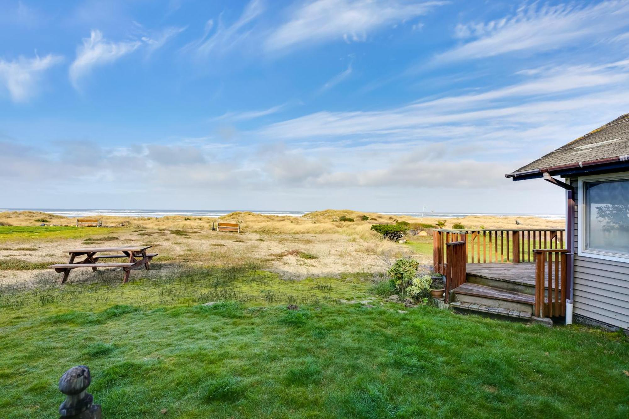 Sanderling Sea Cottages, Unit 1 With Deck! Waldport Exterior photo